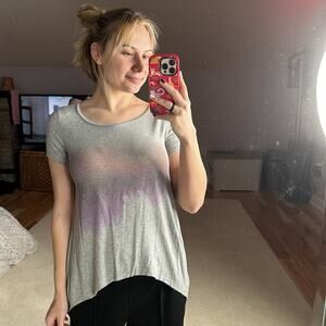 American Eagle: Watercolor High-low tee